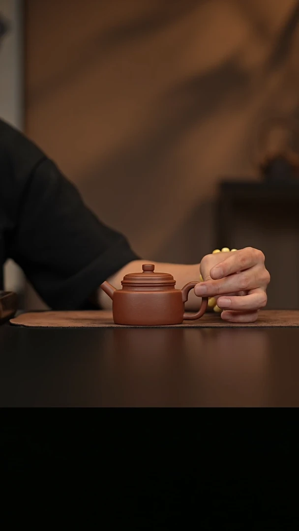 允禾斋  紫砂壶  德钟 底槽清