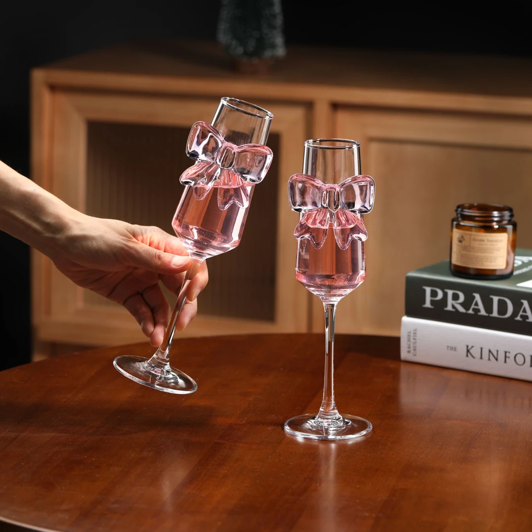 创意高颜值蝴蝶结高脚款无色透明加厚酒杯香槟杯易清洗高颜值酒杯