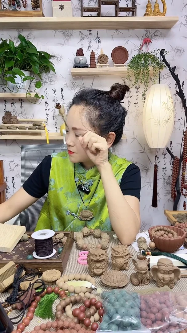 泥塑L****i香身芄大无相佛