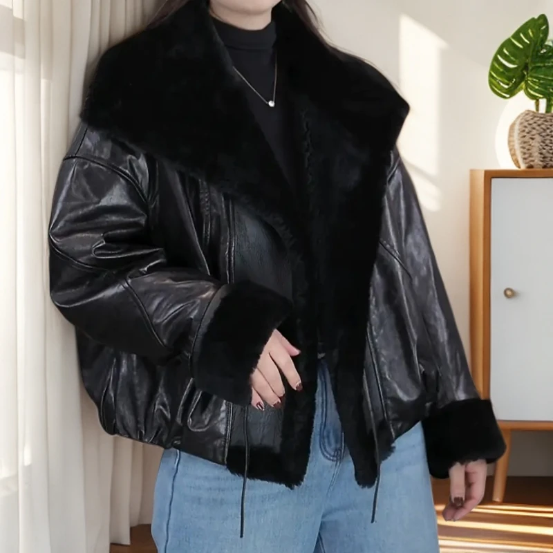 2025冬季新款 真皮头层绵羊皮 翡翠油蜡  皮毛一体90零白鹅绒2592