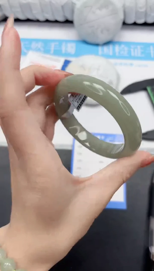 未镶嵌手镯石英质玉198-65.5DKDKD