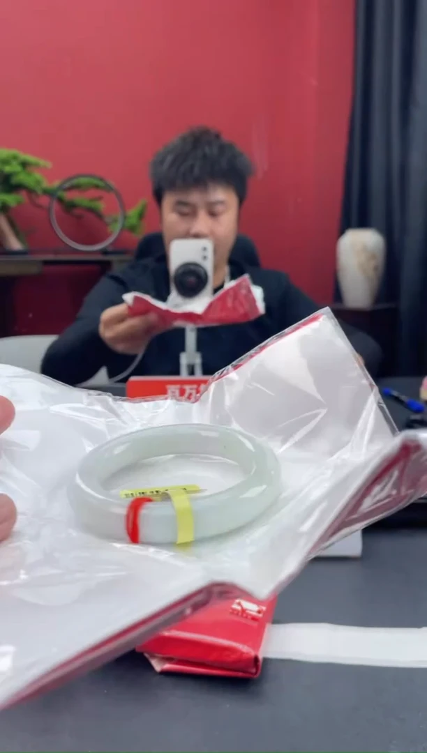 未镶嵌手镯翡翠10