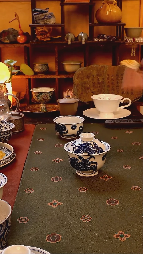 【手工手绘八方来财盖碗+主人杯】