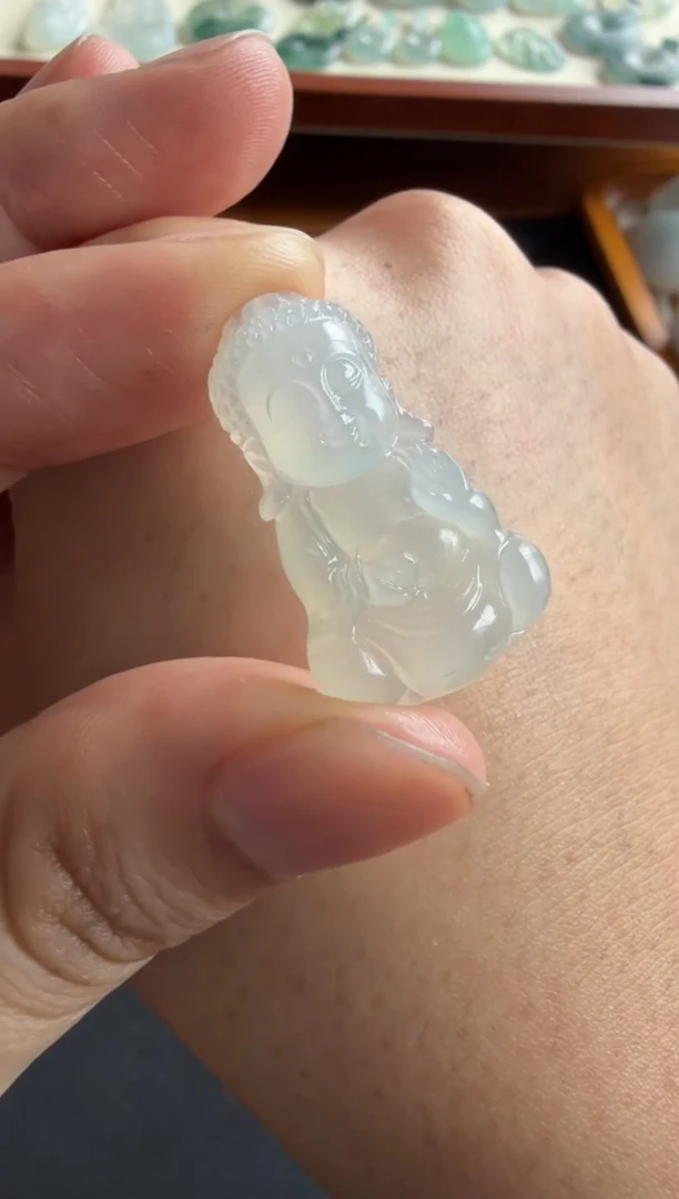 未镶嵌定制翡翠宝宝佛