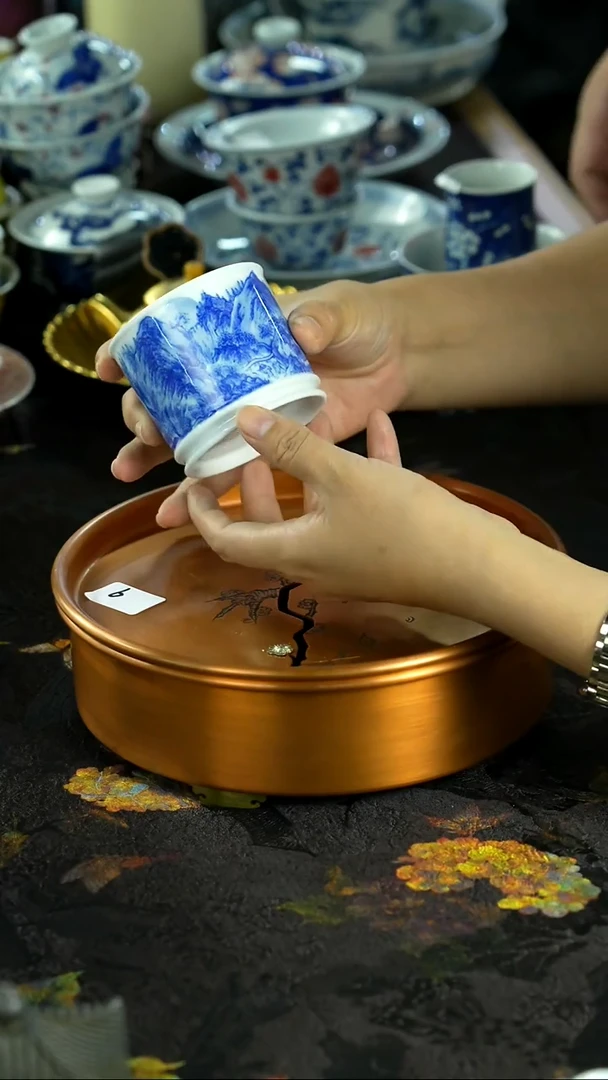 景德镇手绘瓷器放漏场