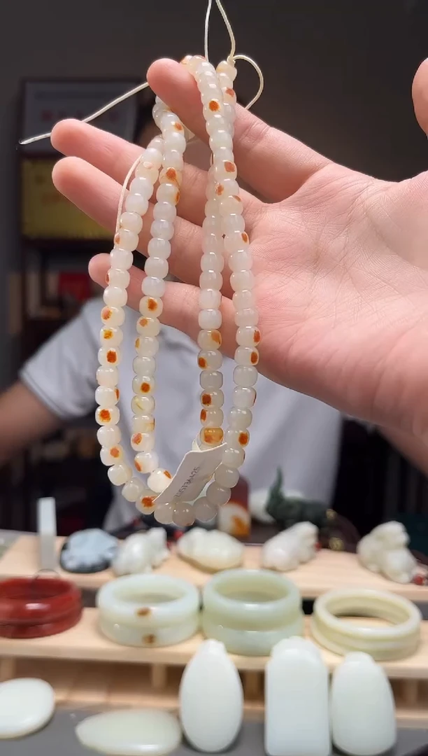 颈饰未镶嵌和田玉项链