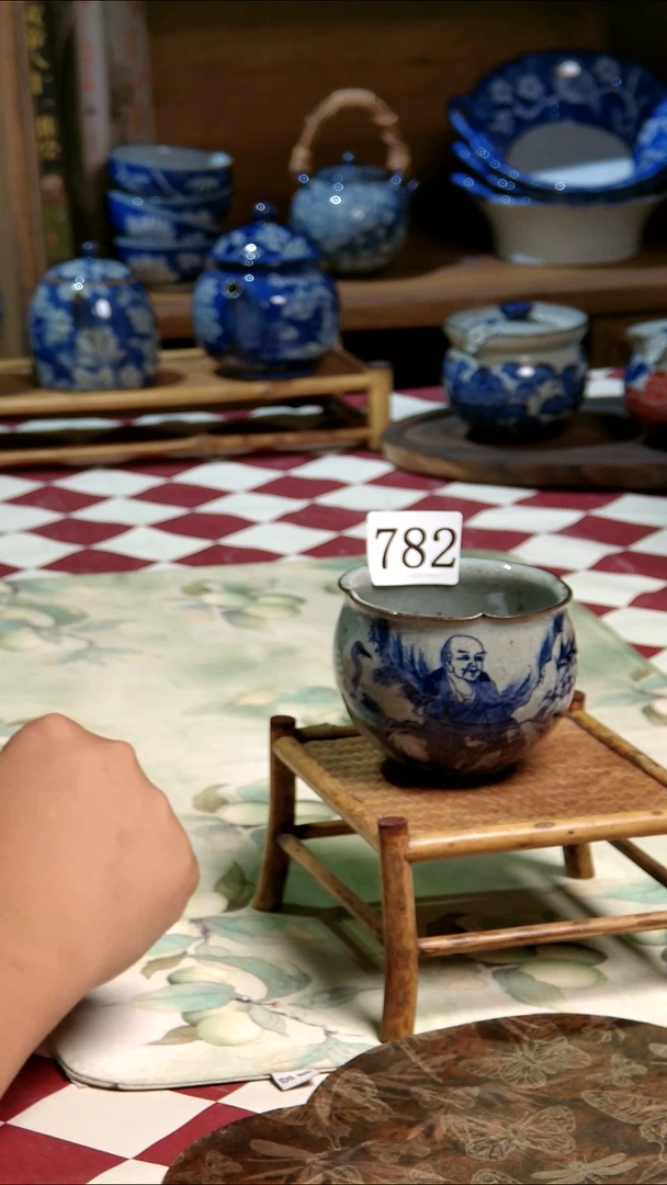 ...............微瑕