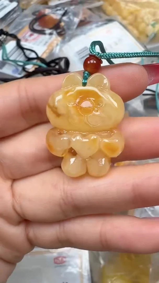 裸石琥珀未镶嵌如图