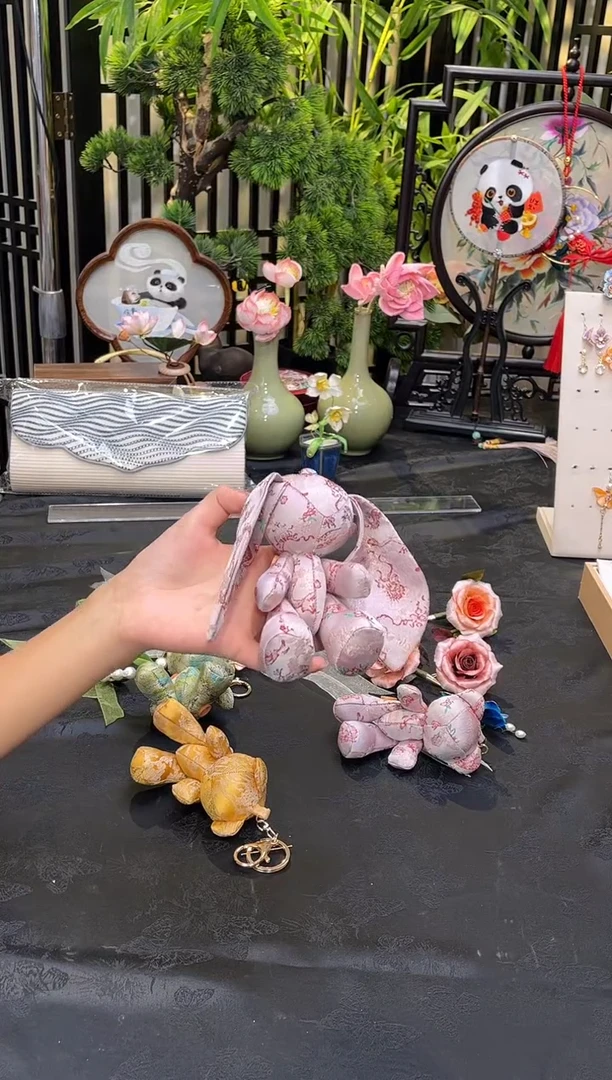 织绣非遗苏绣饰品