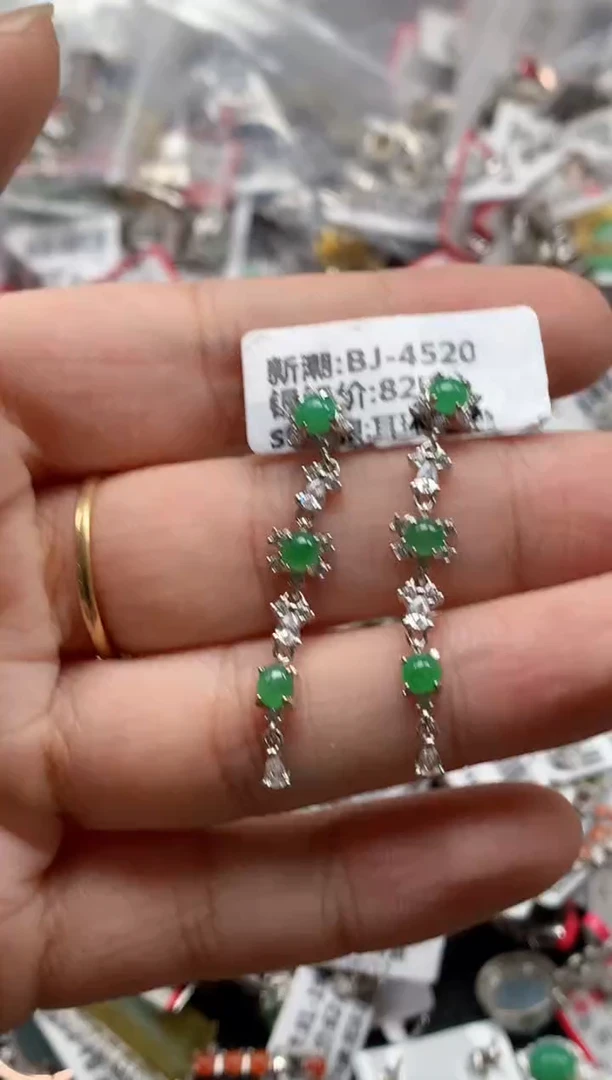 翡翠戒指银S925镶嵌天然A货缅甸翡翠