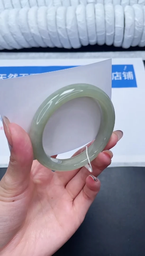 未镶嵌手镯和田玉82-56QS1