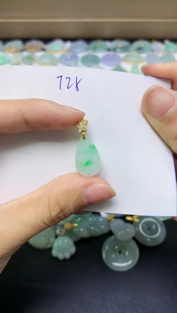 翡翠未镶嵌颈饰天然自然緬甸A貨翡翠