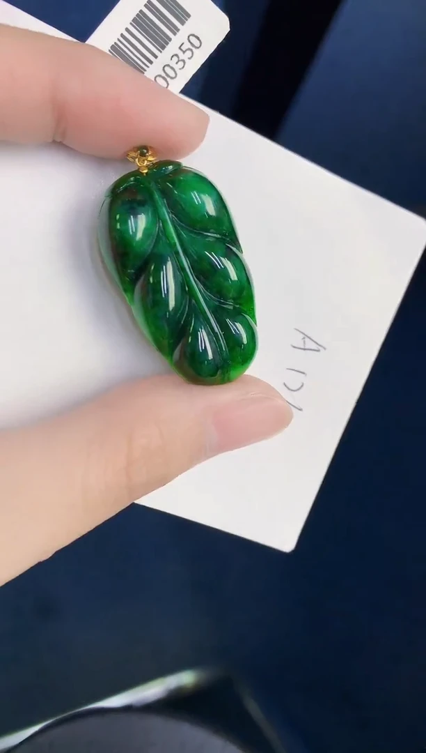 颈饰18K金镶嵌翡翠天然翡翠缅甸A货