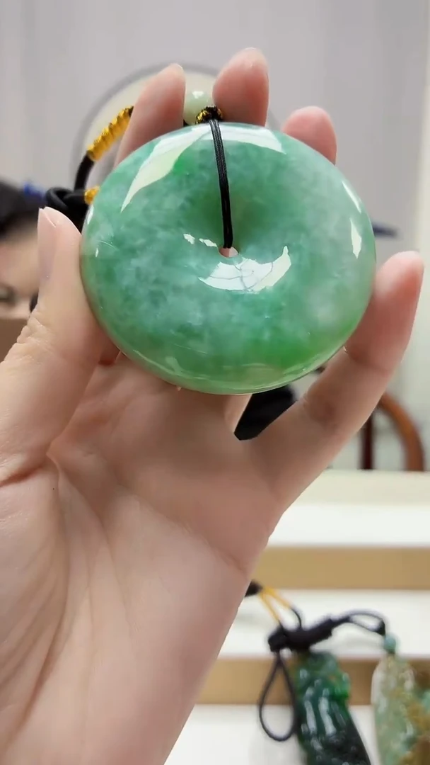 未镶嵌定制翡翠5060zm-毛货挂件106扣子