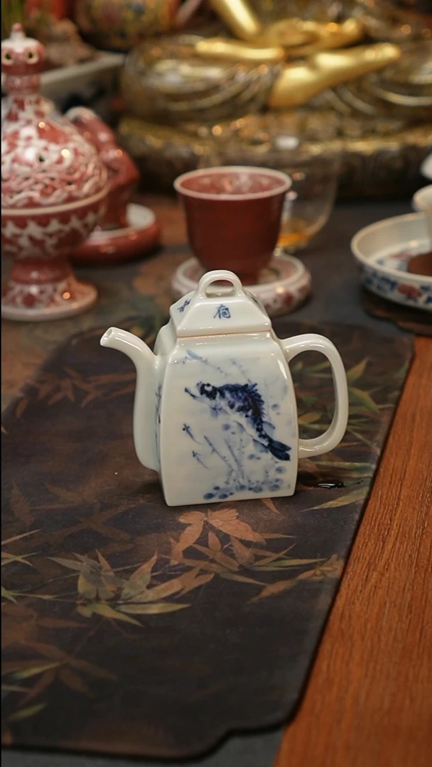 康亭守艺鳜鱼四方壶