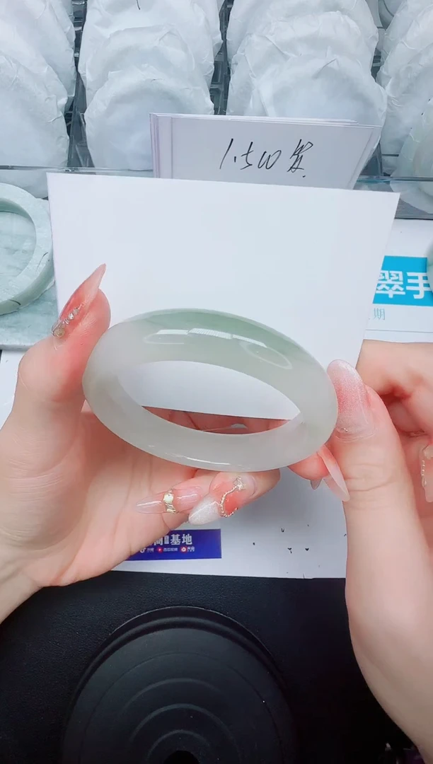 石英质玉手镯未镶嵌119/54