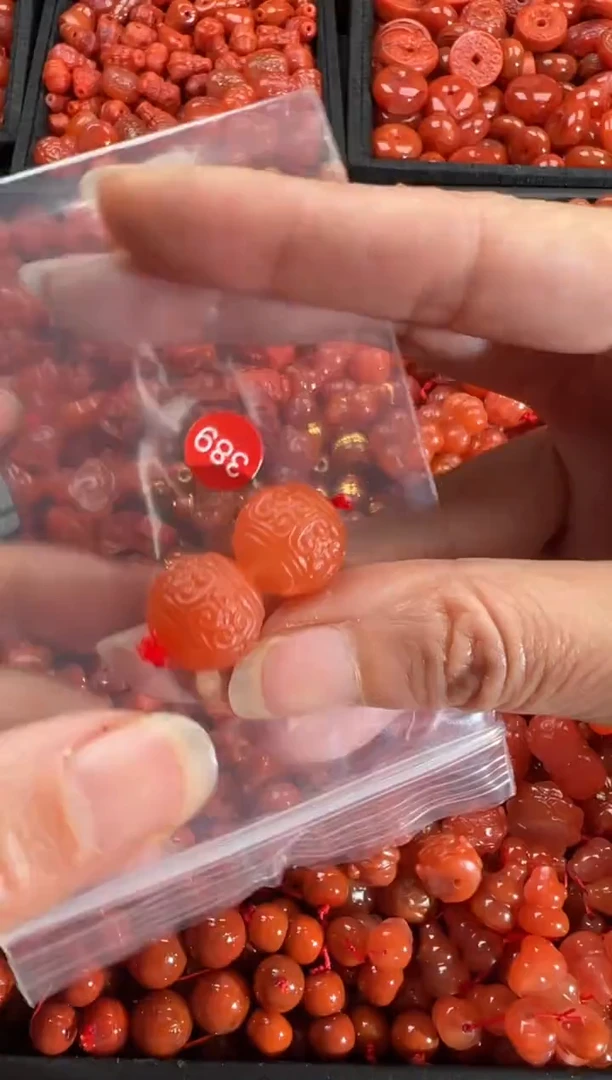 【闪购商品】南红玛瑙颈饰未镶嵌1