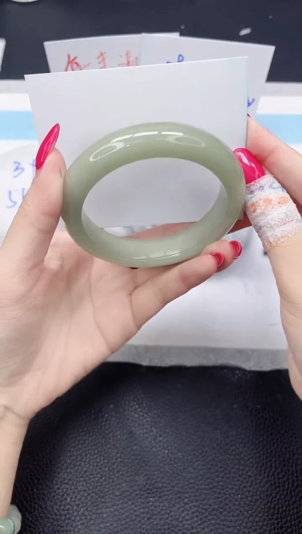 未镶嵌手镯石英质玉98-59.9