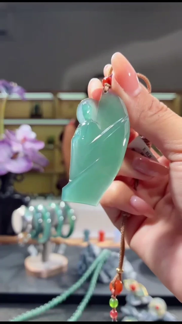 吊坠(不含链)未镶嵌翡翠观音