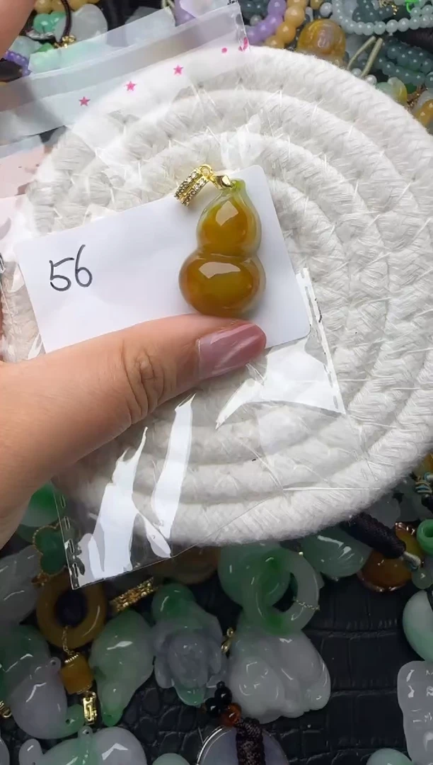 颈饰未镶嵌翡翠缅甸翡翠吊坠
