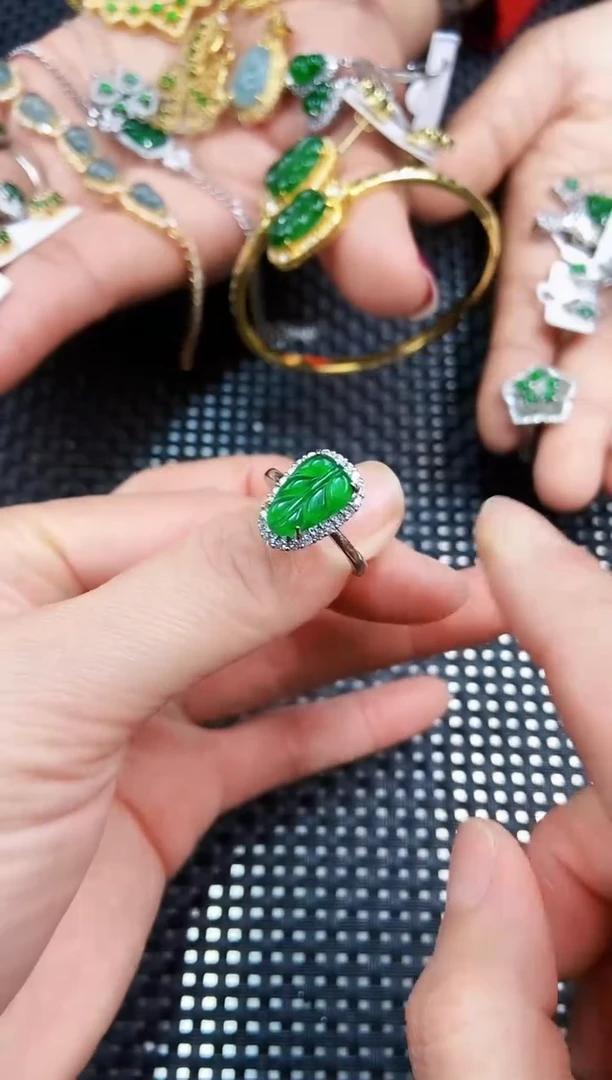 【闪购商品】翡翠戒指未镶嵌111111111