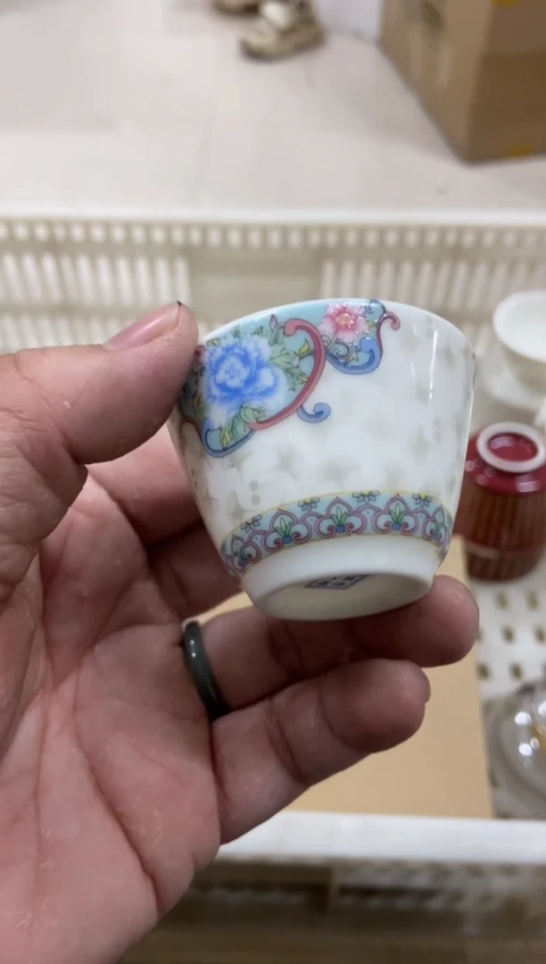 杯子瓷无运费险有瑕疵的摄影的产品有使用过的痕迹有点脏介意勿拍