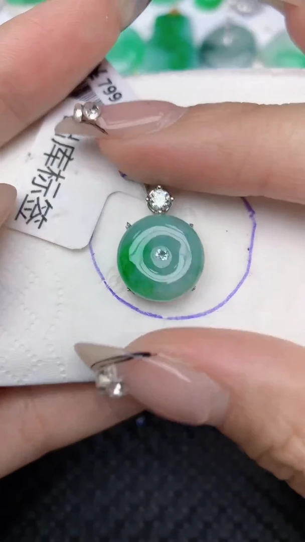 颈饰18K金镶嵌翡翠天然缅甸翡翠a货百元以上9元证书费自理