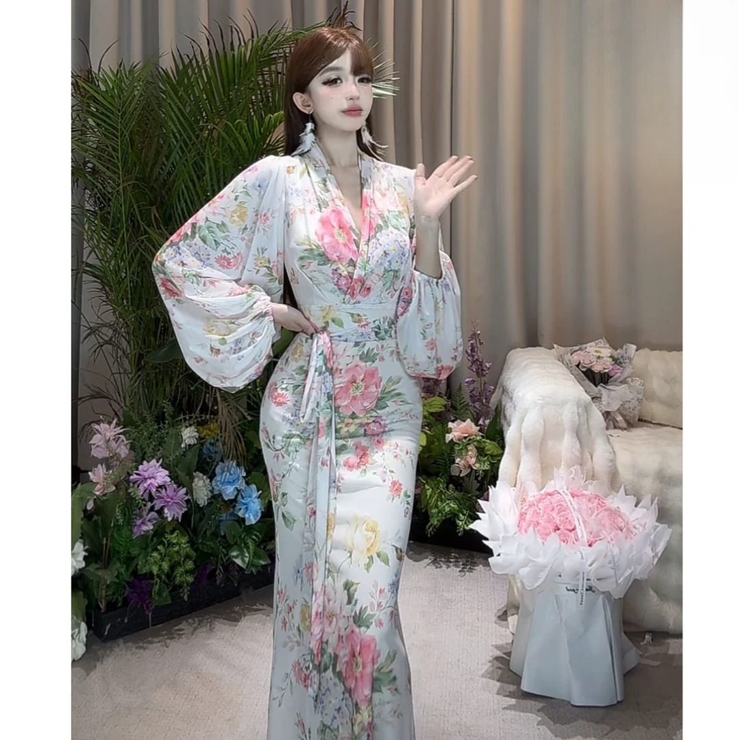 妮妮「粉蔷绮梦」温柔风花朵晕染绑带设计感鱼尾长裙LXYYN49066