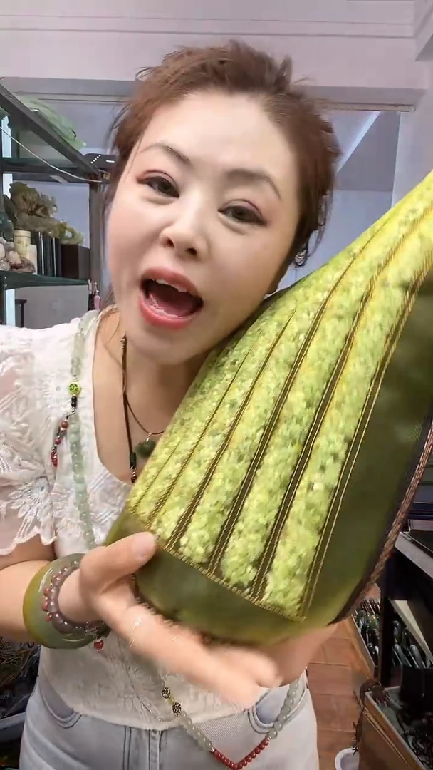 岫玉未镶嵌枕头多样性发货其中之一