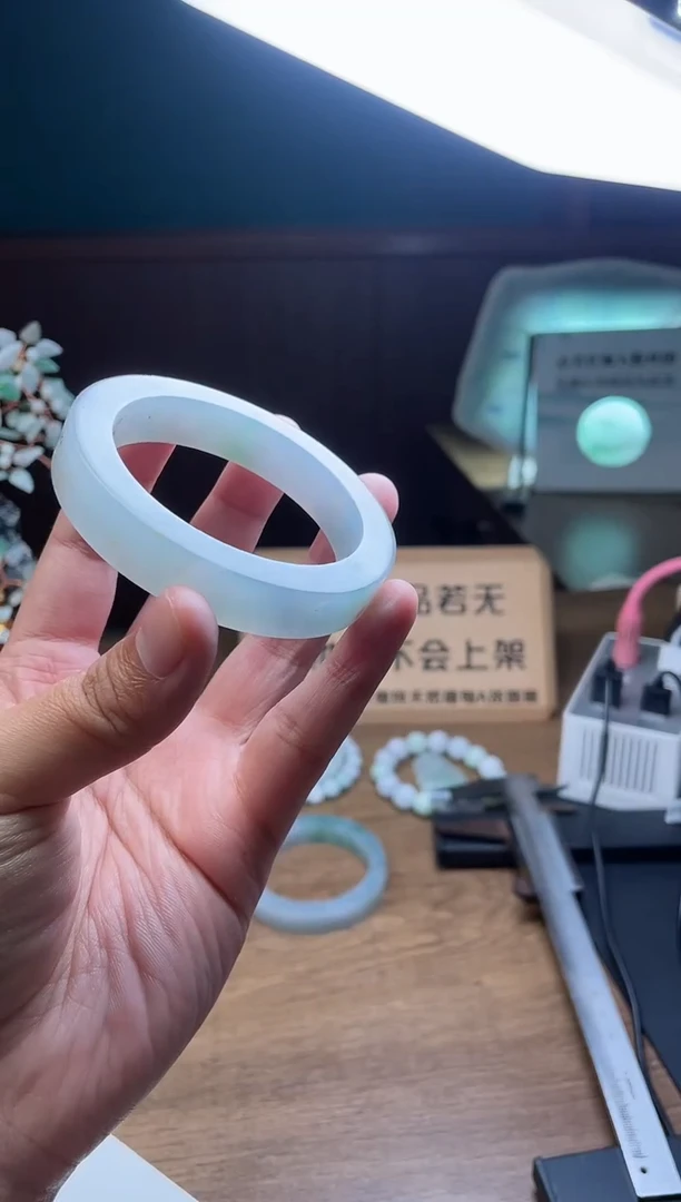 【闪购商品】定制翡翠手镯未镶嵌 定制