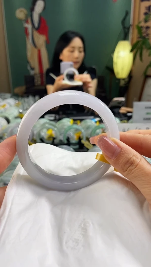 翡翠手镯未镶嵌6.1圈口t