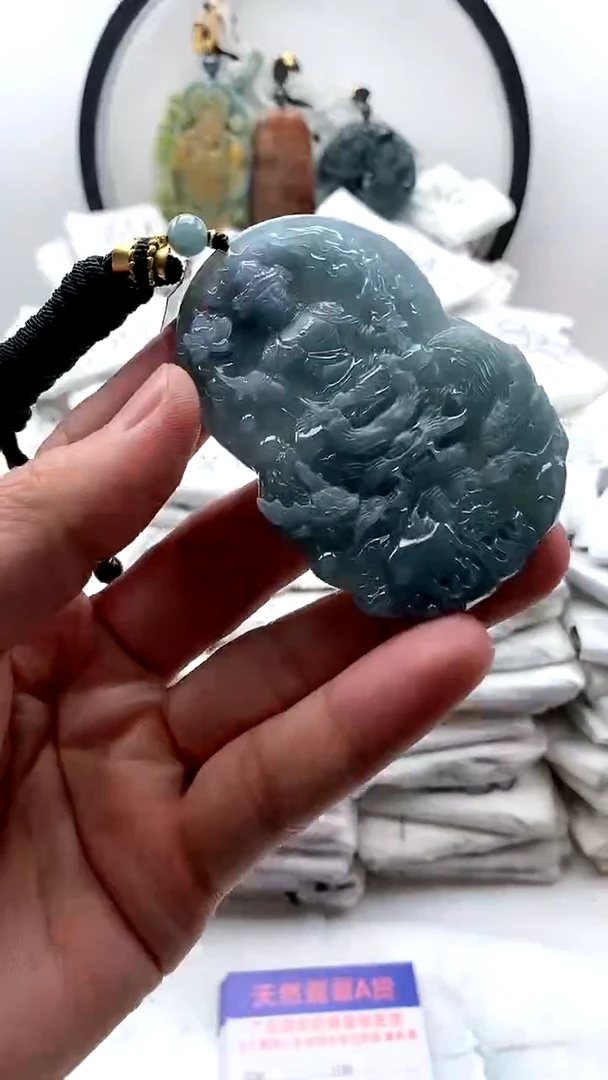 【闪购商品】翡翠颈饰未镶嵌虚空藏