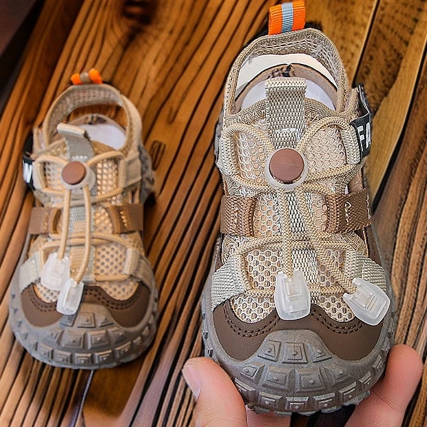 夏季轻便透气男童女童凉鞋沙滩鞋夏天防臭新款时尚运动软底防滑鞋