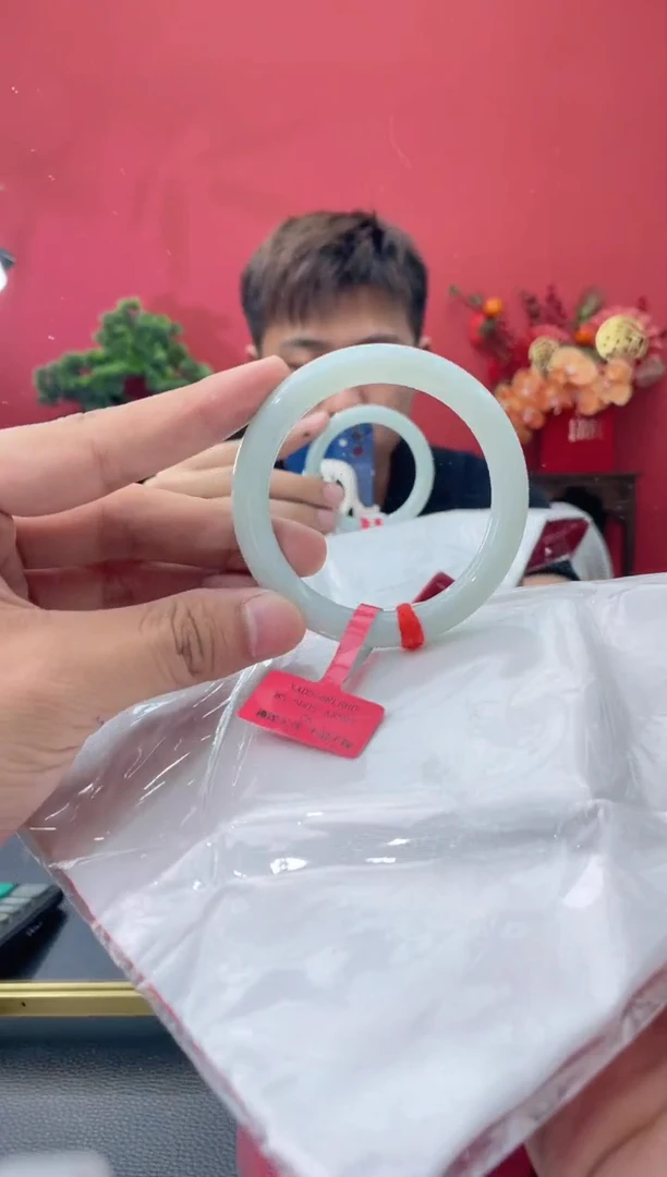 未镶嵌手镯翡翠3