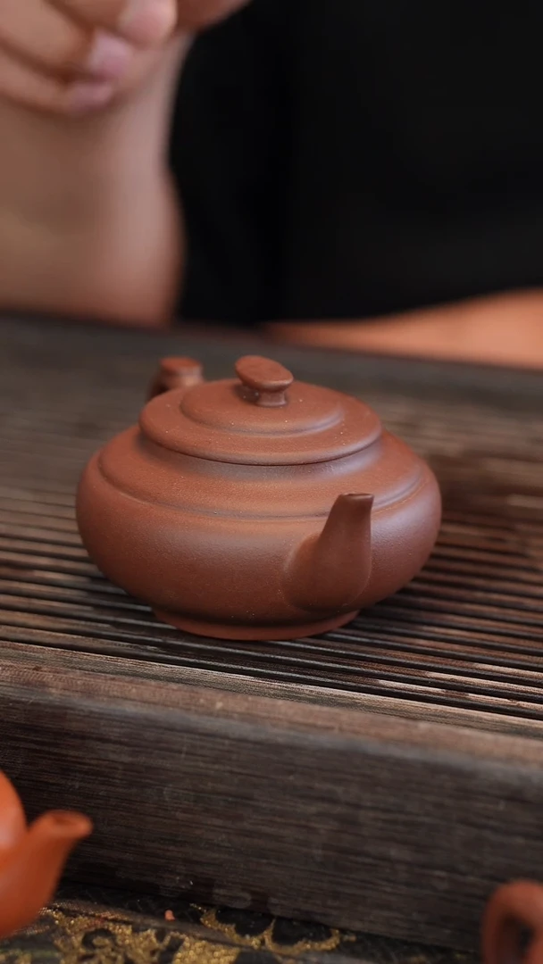 茶壶紫砂上新桥 半手工 180cc