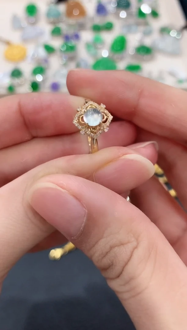 翡翠戒指18K金镶嵌b9