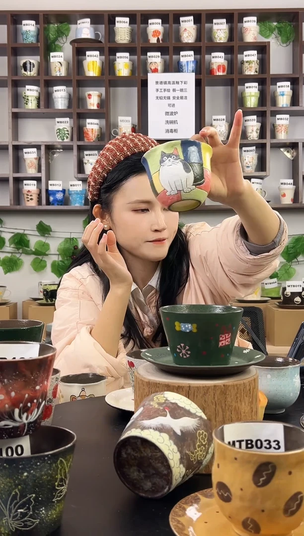 手工手绘猫腻茶杯