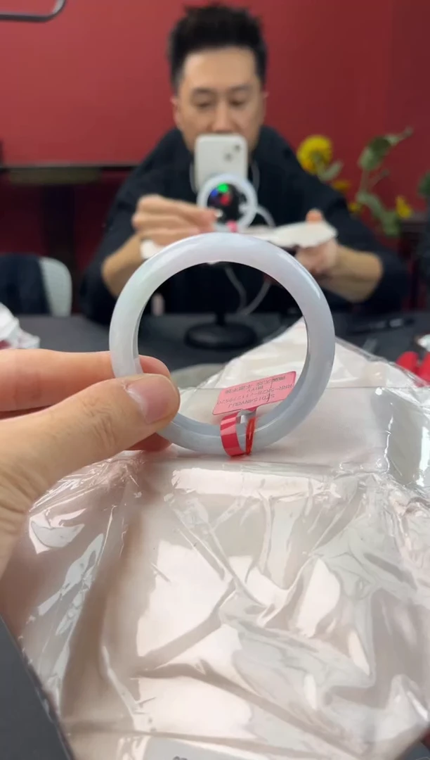 未镶嵌手镯翡翠6