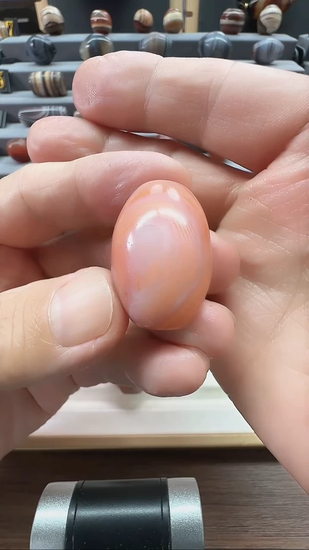 颈饰未镶嵌南红玛瑙老****粉南红31*21