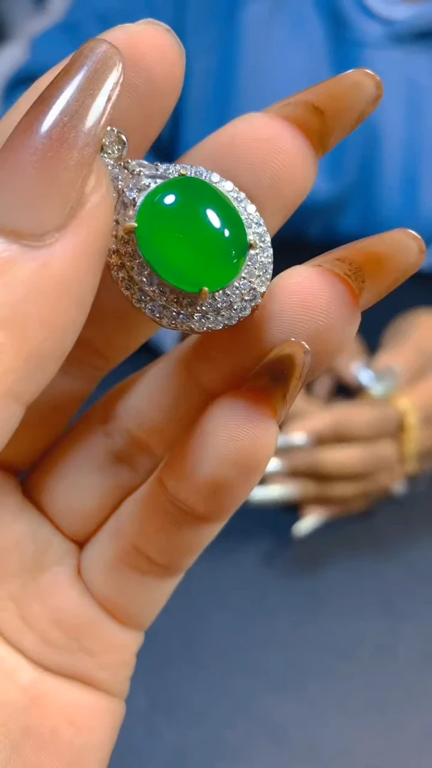 【闪购商品】翡翠吊坠(赠链)未镶嵌0800073944多样性发一