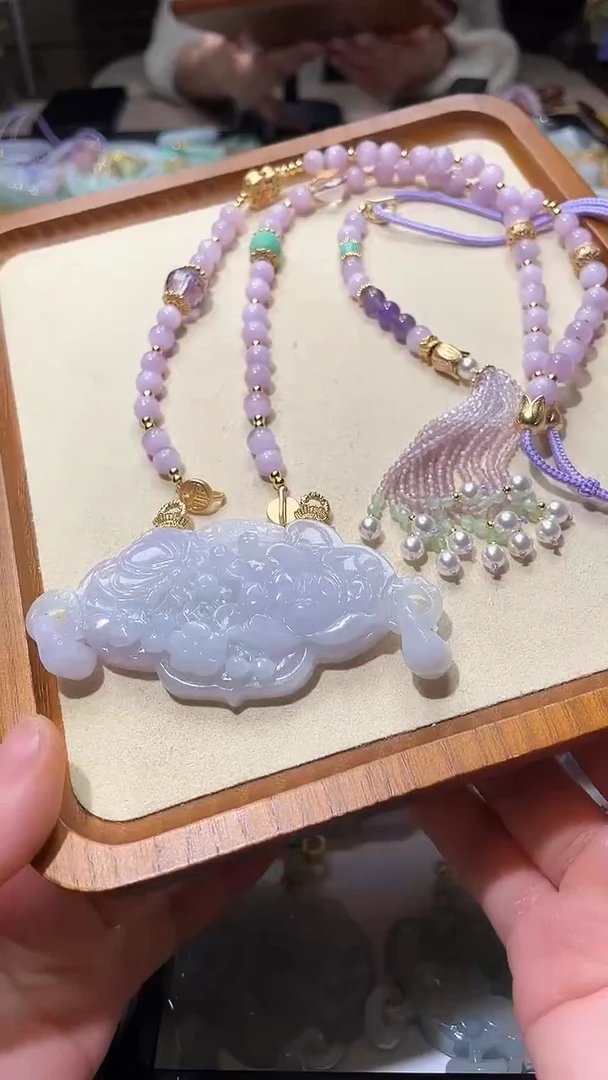 【闪购商品】翡翠颈饰未镶嵌吊坠