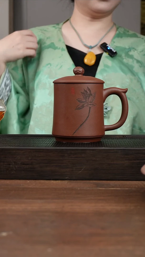 茶壶紫砂紫泥莲花刻绘盖杯  ！