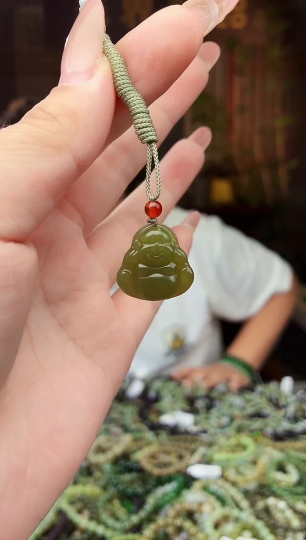 和田玉未镶嵌颈饰拍一发一