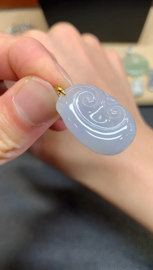 【闪购商品】翡翠颈饰18K金镶嵌如意【无服务费】