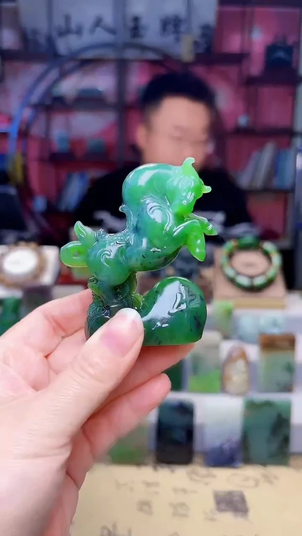 未镶嵌和田玉摆件148