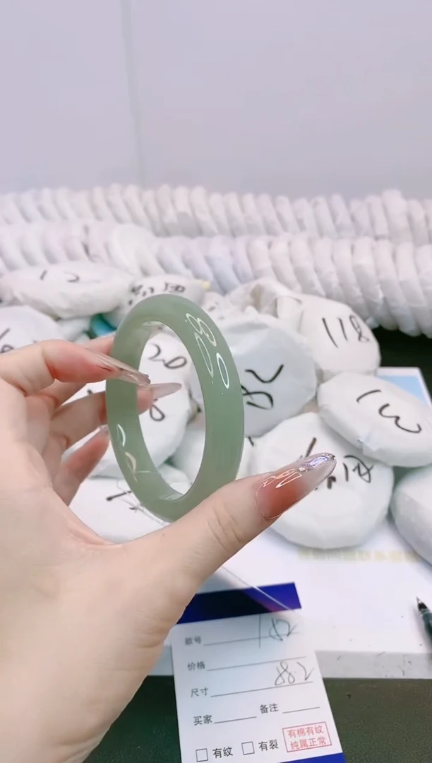 石英质玉手镯未镶嵌2X152-58