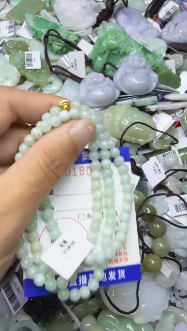 【闪购商品】翡翠颈饰未镶嵌00018050