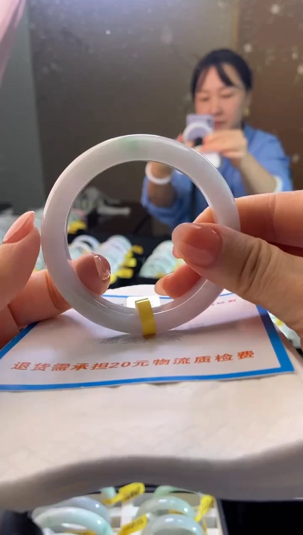 未镶嵌手镯翡翠58圈口d