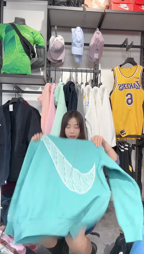 1672    编码 瑕疵款直播间过款为准 尺码 M160