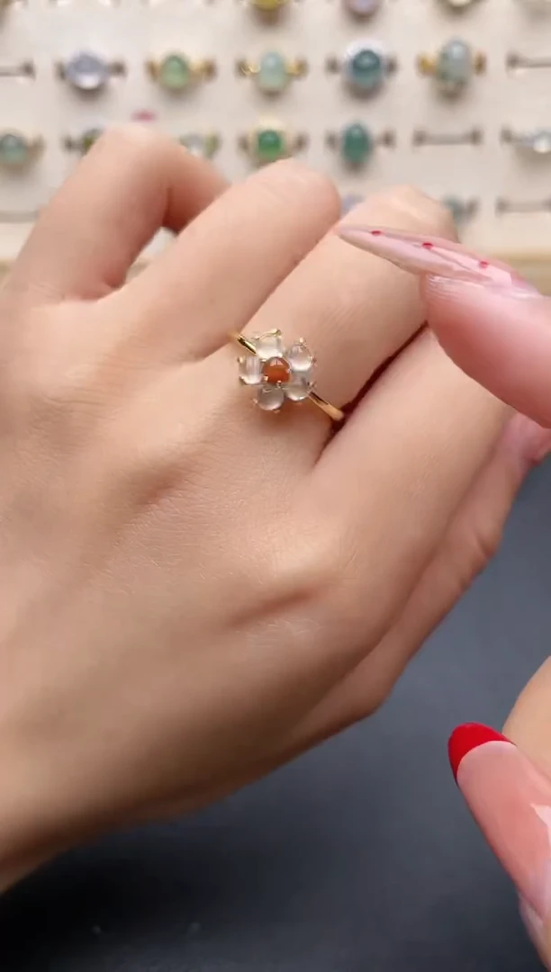 【闪购商品】翡翠戒指银S925镶嵌一物一证一礼盒